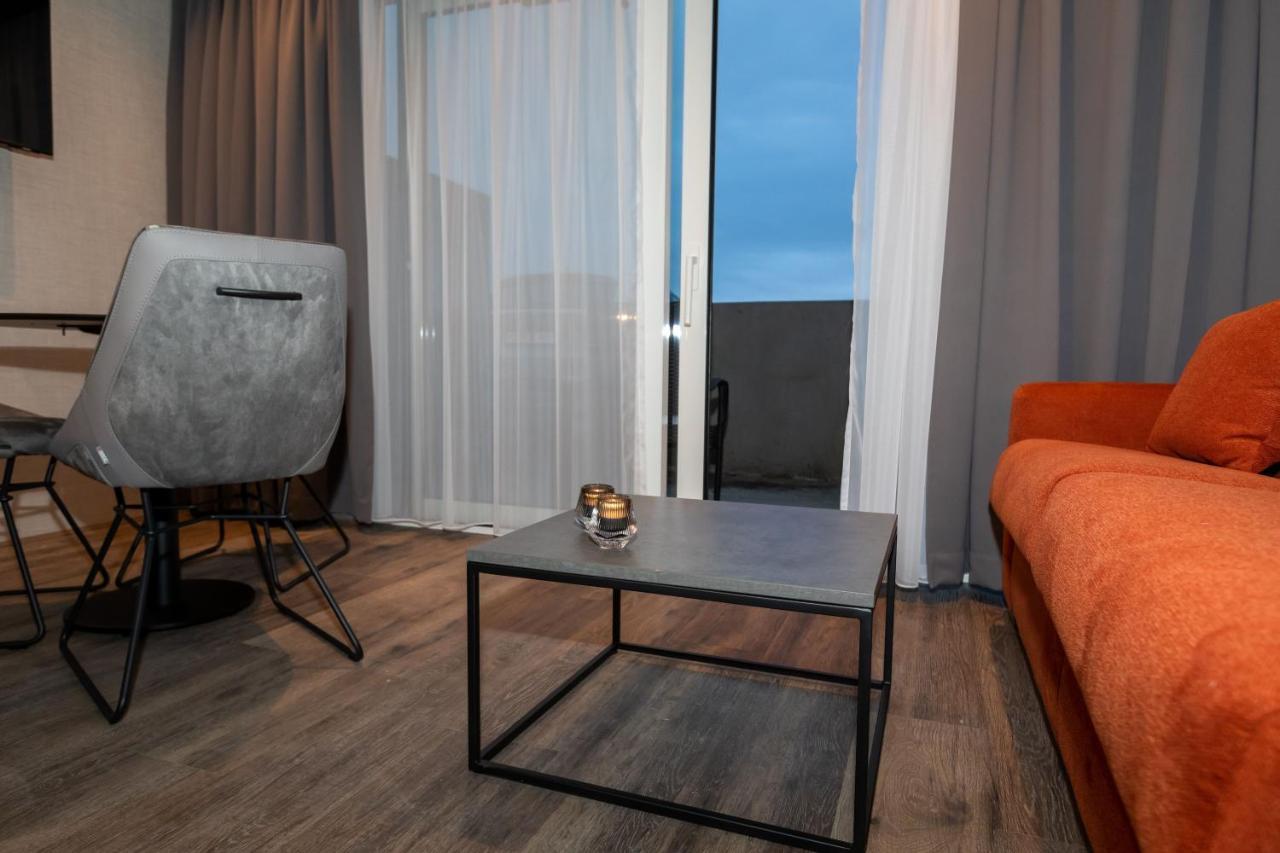 Hotel Halond Akureyri Exterior photo